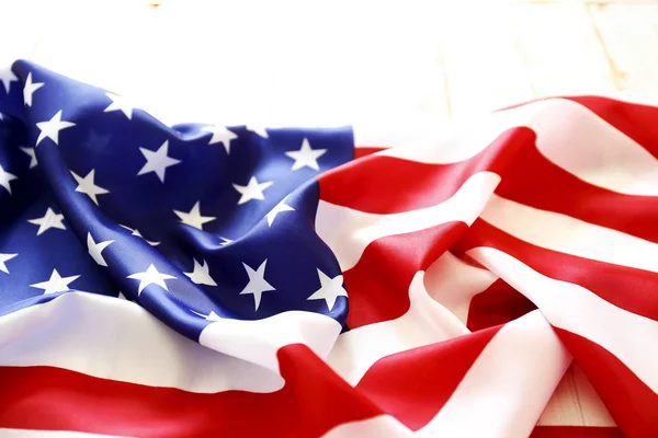 Composizione Patriottica Bandiera Americana Increspata Sfondo Bianco Stati Uniti America — Foto Stock