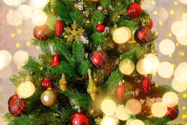 Noel Ağacına Yumuşak Sarı Işık Bokeh Etkisi Arka Plan Ile — Stok fotoğraf