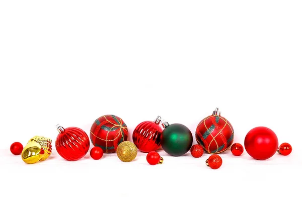 Composition Festive Minimaliste Avec Des Boules Noël Mattes Colorées Fantaisie — Photo