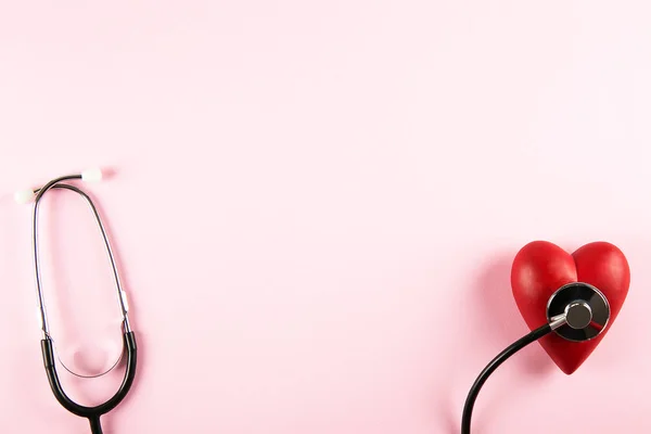 Concept Sensibilisation Prévention Des Maladies Cardiaques Stéthoscope Coeur Rouge Sur — Photo