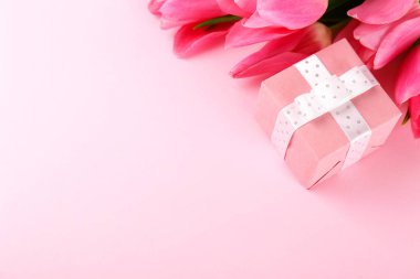 Bahar ruh kavramı. Metin için bir sürü kopya alanı Pembe çiçek düzenleme.