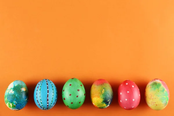 Traditional painted Easter eggs concept. Top view composition. — Stock Photo, Image