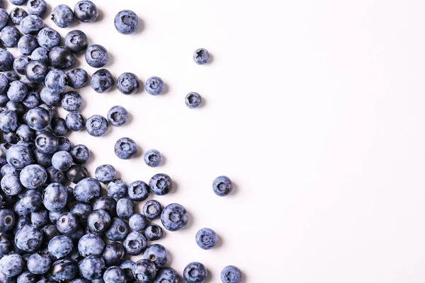 Organic blueberry berries in pile. — Stock Photo, Image