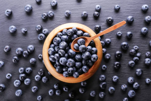 Organic blueberry berries in pile. — Stock Photo, Image