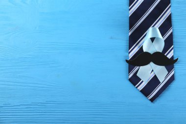 Erkekler sağlık sorunları ve prostat kanseri hakkında farkındalığı artırmak amacıyla Kasım ayı boyunca bıyık ve sakal bırakmayı içeren yıllık etkinlik konsepti. Arkaplan, kapat, boşluğu kopyala, düzleştir.