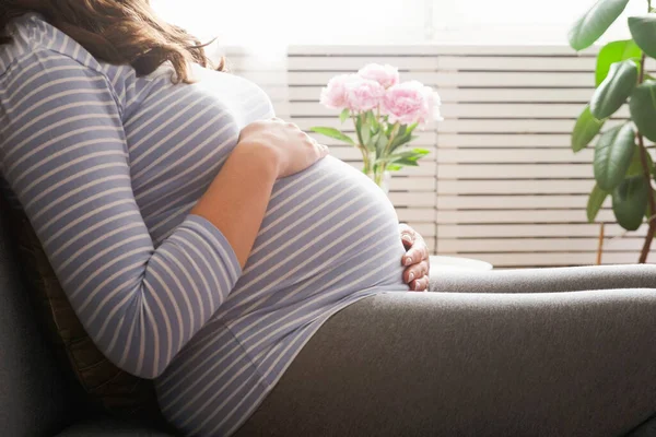 Portretfoto Van Jonge Mooie Vrouw Het Derde Trimester Van Zwangerschap — Stockfoto