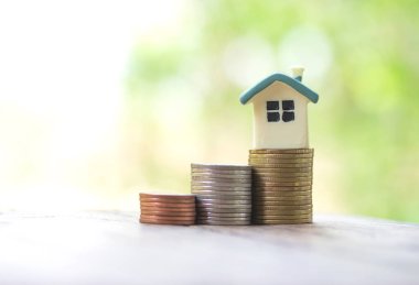 konsept yatırım fonu finansmanı ve faiz oranı ev kredisi için tasarruf madeni para modeli