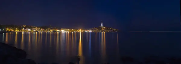 Panoramautsikt Över Kroatiska Staden Rovinj Kvällen — Stockfoto