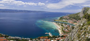 Omis şehrin panoramik görünüm