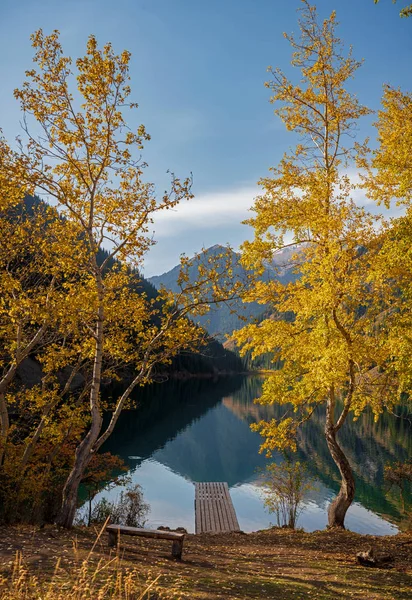 Kulsay Gölü. Güzel manzara. Kazakistan.