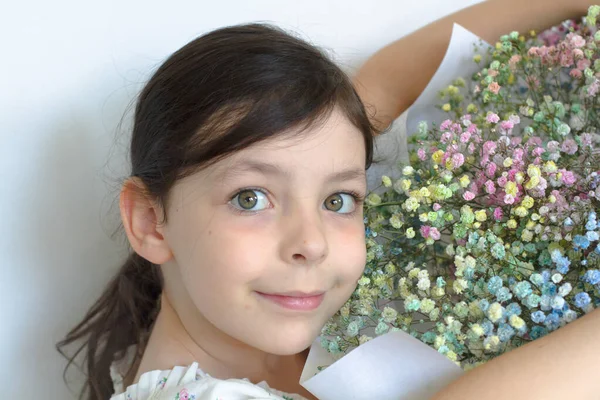 Little Girl Colourful Flowers — Stock Photo, Image