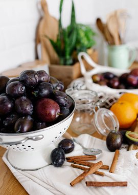 Ev yapımı erik reçeli hazırlama