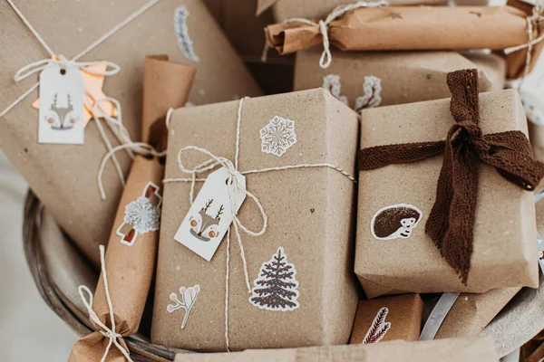 Adventskalendervorbereitung Wartet Auf Weihnachten Geschenkverpackungen Für Kinder Saisonale Tradition Umweltfreundliche — Stockfoto