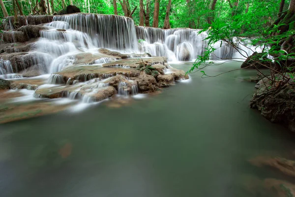 Waterfall Thaiföld Nyugatra Eső Erdőben Lassú Zársebesség Huai Mae Khamin — Stock Fotó