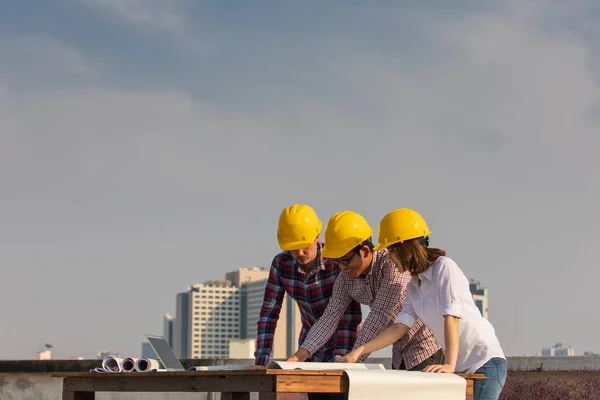 Grupo de Engenheiros — Fotografia de Stock