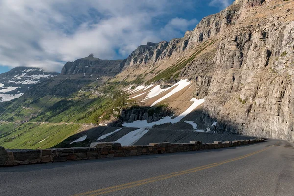 Piękny Widok Parku Narodowego Glacier Należeć Będzie Drogi Słońca — Zdjęcie stockowe
