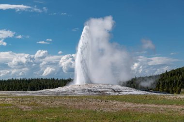 Eski sadık şofben, Yellowstone Milli Parkı ABD patlama