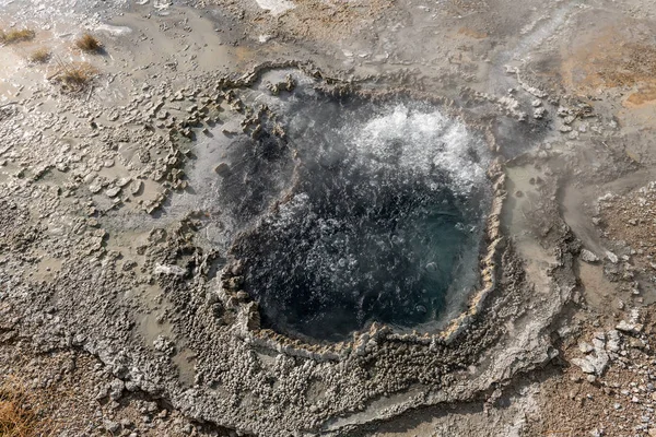 Old Faithful Felső Gejzír Medence Yellowstone Nemzeti Park — Stock Fotó