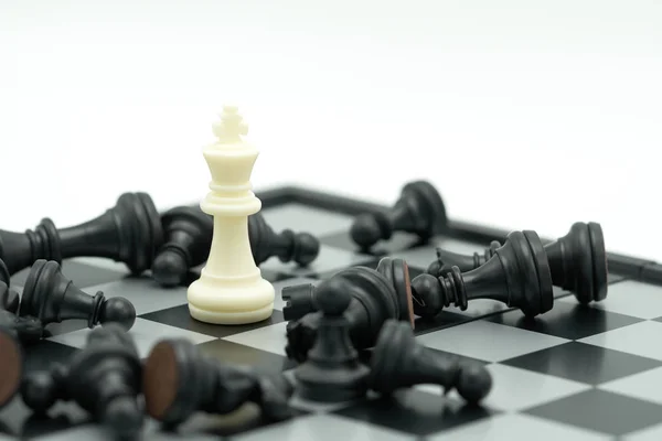 Šachovnice Šachovou Figurkou Zadní Straně Jednání Byznysu Jako Koncept Pozadí — Stock fotografie