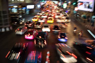 hareket bulanıklığı Arabadan Bokeh ışıkları ro ortasında