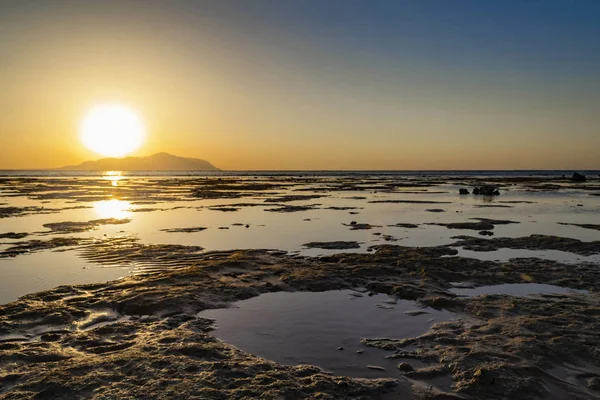 Minunat Apus Soare Sharm Sheikh Egipt Peste Insula Tiran Marea — Fotografie, imagine de stoc