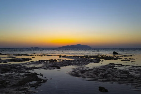 Minunat Apus Soare Sharm Sheikh Egipt Peste Insula Tiran Marea — Fotografie, imagine de stoc