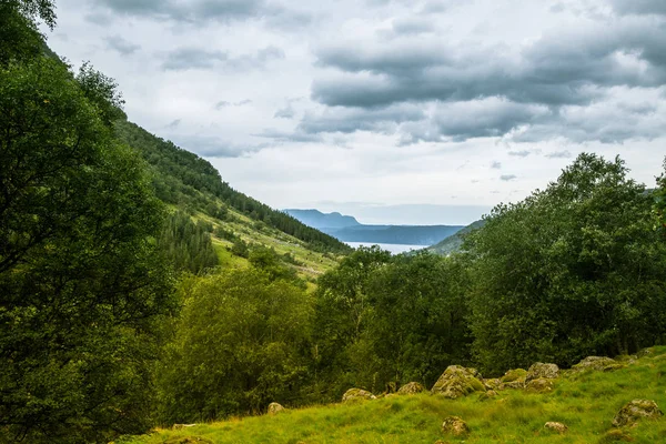 Egy Szép Őszi Táj Folgefonna Nemzeti Park Hegyei Fjord Távolban — Stock Fotó