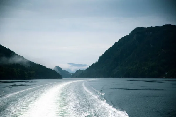 Dramatic Overcast Scenery Coeast Fjord Ferry Ride Norway Bergen Moody — Stock Photo, Image