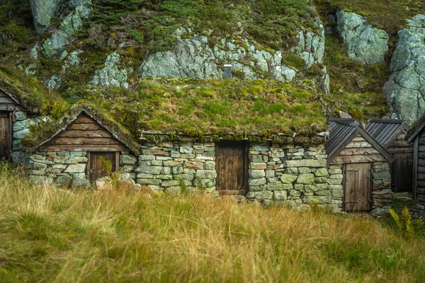 Pięknej Zabytkowej Budowli Kamiennych Górach Parku Narodowego Folgefonna Norwegii Stare — Zdjęcie stockowe