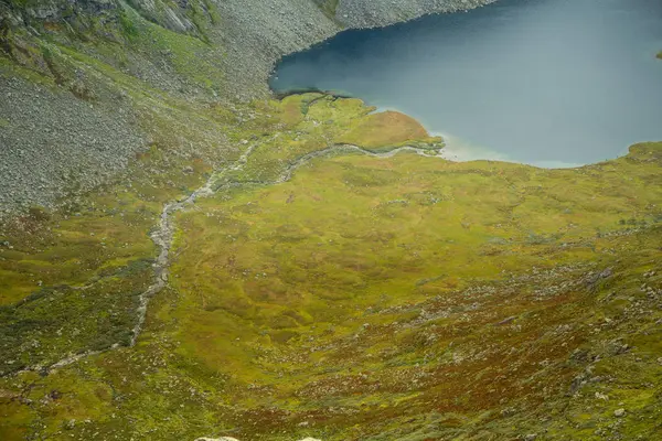Piękny Krajobraz Jeziora Górskie Parku Narodowego Folgefonna Norwegii Deszcz Jesienny — Zdjęcie stockowe