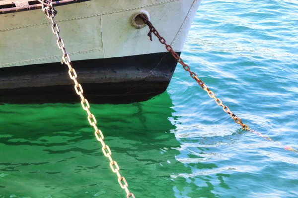 Schip-en ankerkettingen — Stockfoto