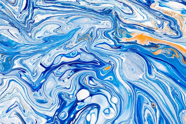 手绘背景与混合液体蓝色, 白色, 黄色油漆。抽象流体丙烯酸画。适用于包装、邀请、纺织、墙纸、不同表面的设计 — 图库照片