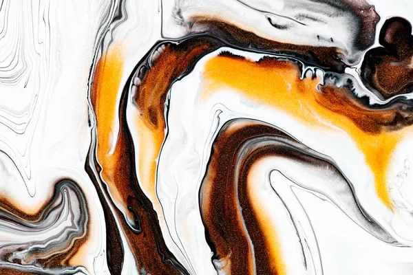 Fluid art texture. Background with abstract swirling paint effect. Liquid acrylic picture with artistic mixed paints. Can be used for baner or wallpaper. Golden, brown and white overflowing colors. — Stock Photo, Image