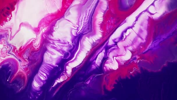 Ρευστή τέχνη σχέδιο βίντεο, σύγχρονη υφή acryl με πολύχρωμα κύματα. Υγρό φόντο μίξης χρωμάτων με βουτιά και στροβιλισμό. Λεπτομερής κίνηση φόντου με μωβ, ροζ και λευκό ξεχειλίζει χρώματα. — Αρχείο Βίντεο