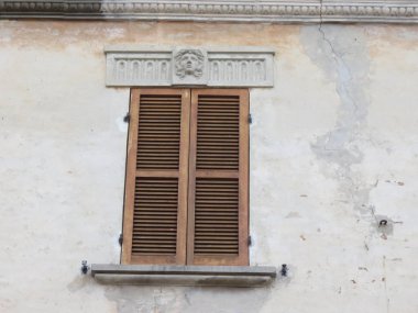 Tarihsel detaylar, en eski ülkelerde bu harika mimariler vardır. 