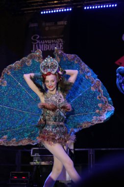 Burlesque, a vintage erotic dance that is still popular today for a very sensual and cheerful striptease