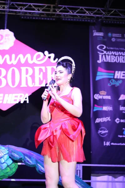 Burlesque, a vintage erotic dance that is still popular today for a very sensual and cheerful striptease