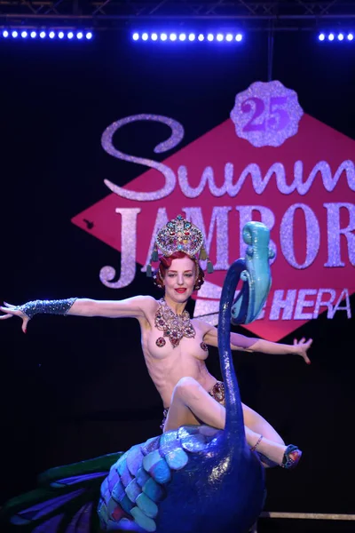 Burlesque, a vintage erotic dance that is still popular today for a very sensual and cheerful striptease