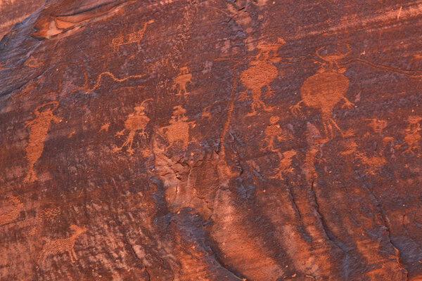 Old Indian Rock Art on Wall Road north of Moab, Ut