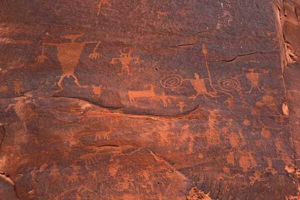 Old Indian Rock Art on Wall Road north of Moab, Ut