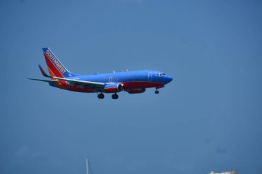 Prag 'ın dik kaldırım taşı sokakları                             