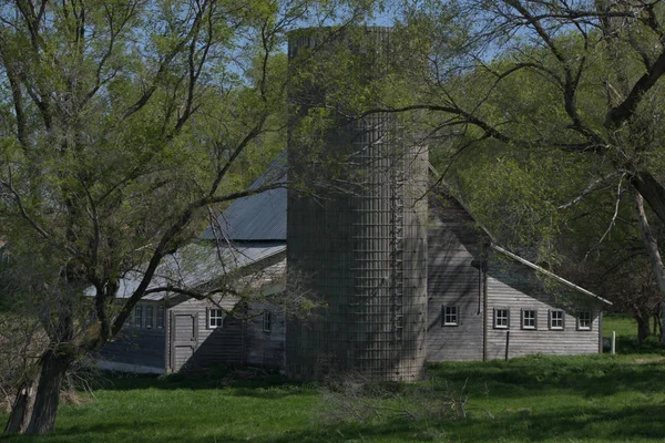 Rural Farm Barn Silo Early Spring Remote Nebraska — Stock Photo, Image