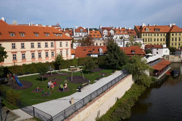 Prag Daki Renkli Binalar — Stok fotoğraf