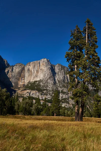 Couleurs Automne Dans Parc National Yosemite Eau Cessé Couler Chutes — Photo