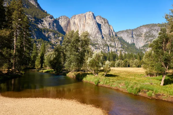 Rivière Merced Parc National Yosemite Qui Coule Vers Chute Sèche — Photo