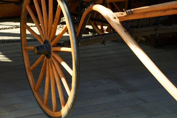 Pionierzy Wykonane Tradycyjne Koło Wagonu Jest Nadal Używany Dziś — Zdjęcie stockowe