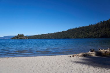 Zümrüt Noktası 'na yürüyüş tam bir rüya.