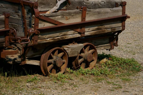 Hout Mijnbouw Erts Kar Buiten Een Zilvermijn Rocky Mountains Van — Stockfoto