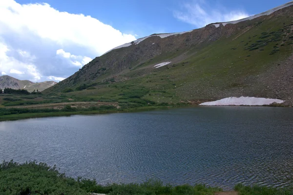 Schnee Harrt Loveland Pass See Mitte Juli Colorado Bei Schönem — Stockfoto