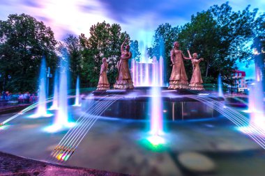 Seven Girls Fountain, Ufa, Bashkortostan, Rusya - Haziran 2015.
